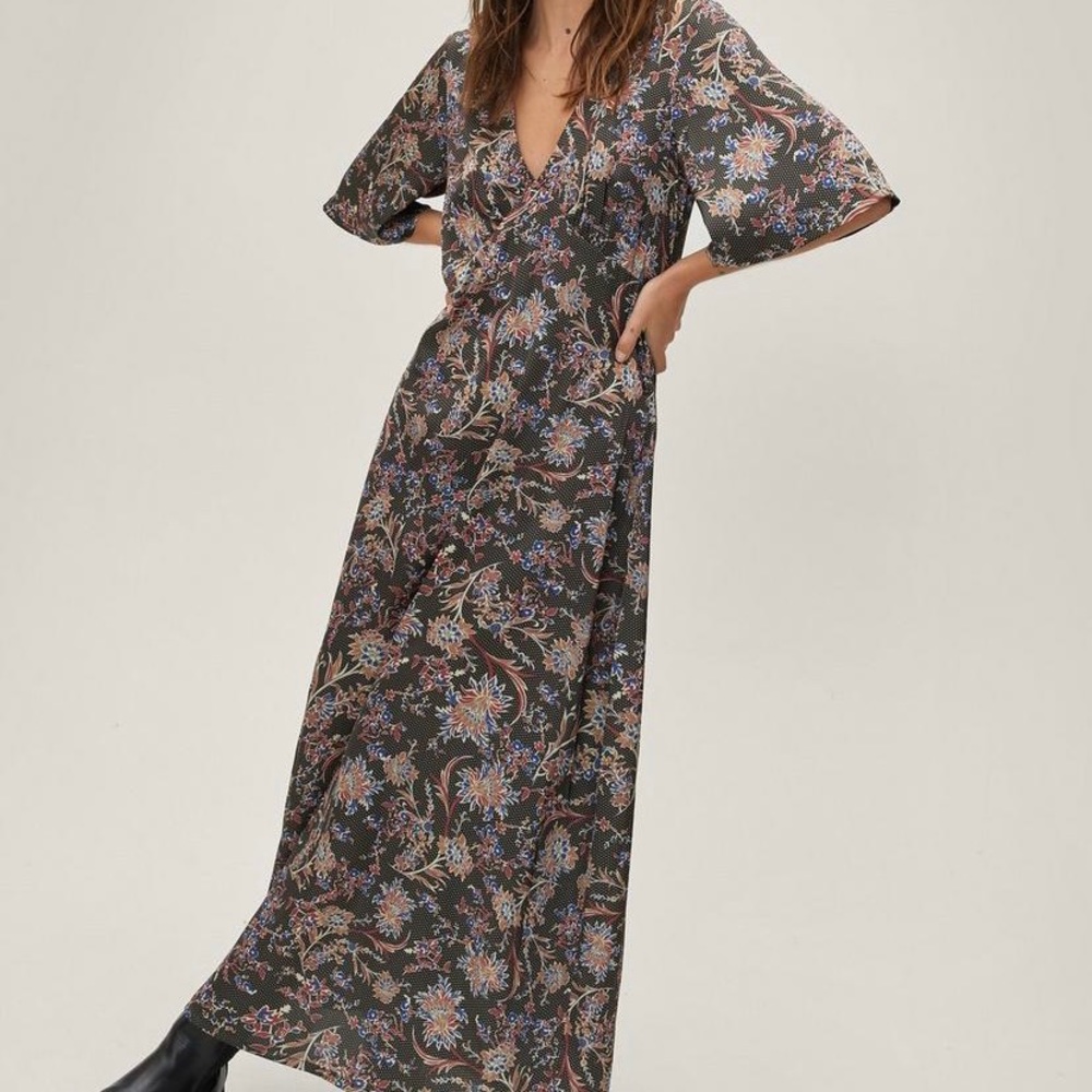 Nasty Gal Paisley Print Angel Sleeve Maxi Dress